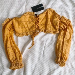 NEW FASHION NOVA mustard crop lace top